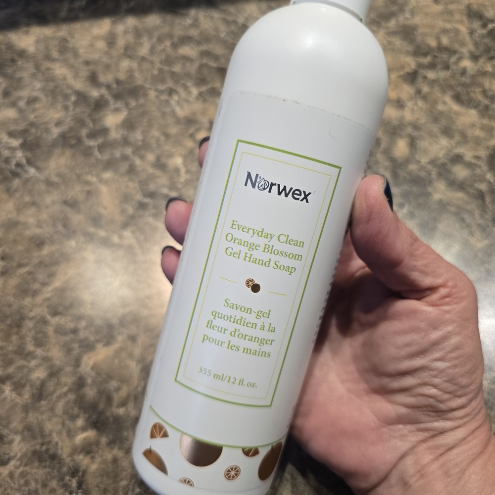 Norwex everyday clean orange blossom gel‎ hand soap
